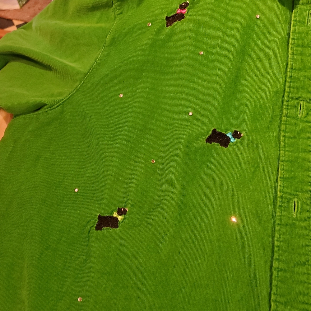Quacker Factory Green Button-Down Shirt with Embroidered Dogs - Picture 6 of 9
